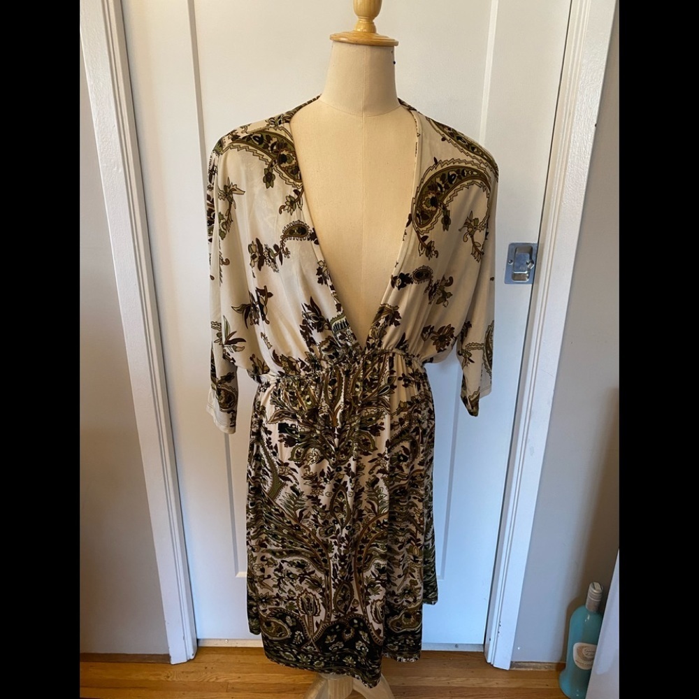 RELAXX‎ by Exist | Dolman Sleeves, deep V. Size 2XL ✨ Host Pic✨